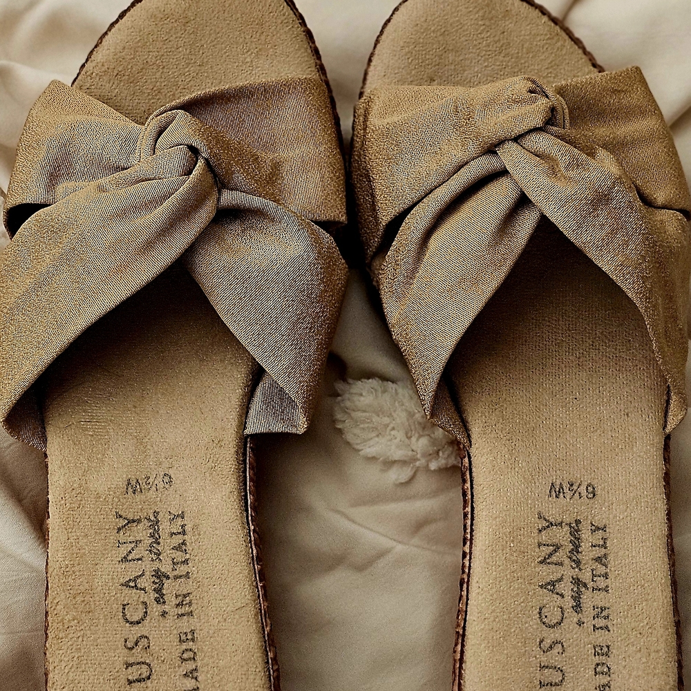 Cloth Women's Tan Sandals